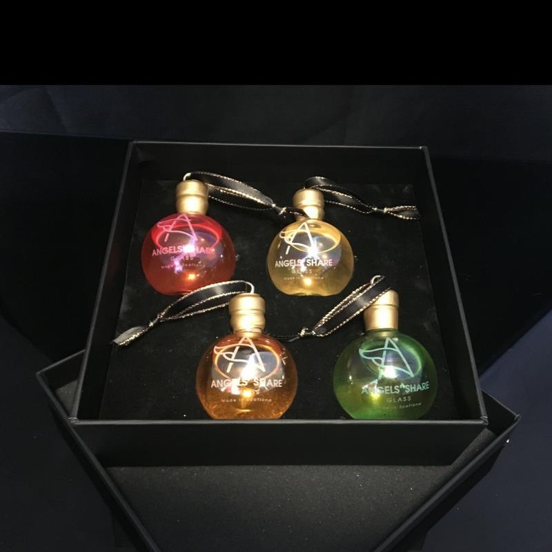 Whisky baubles