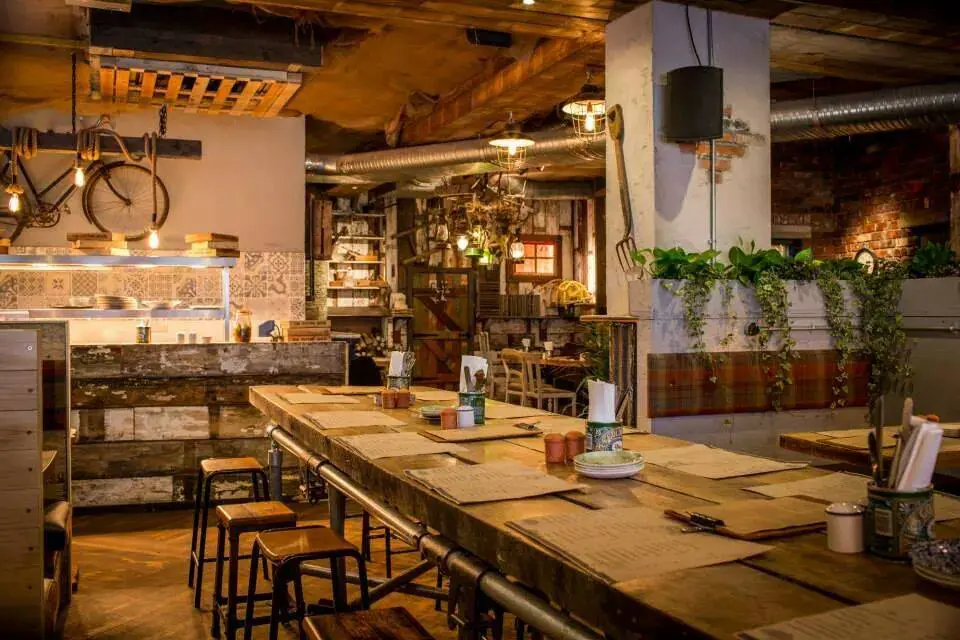 Potting shed 2