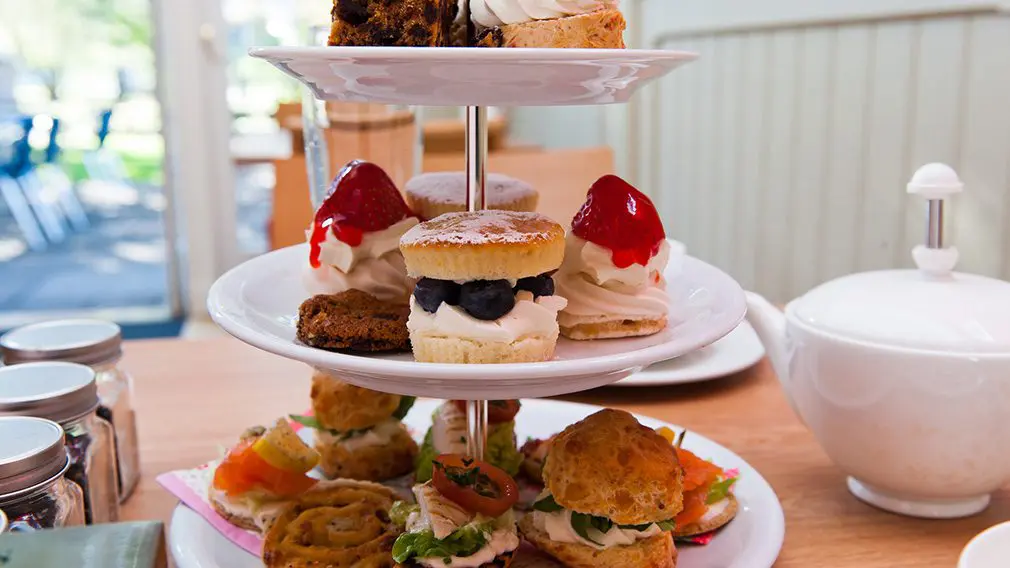 afternoon tea in Edinburgh