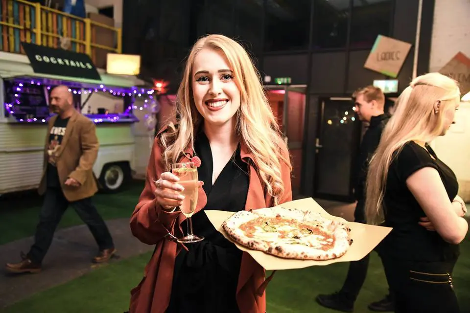 Pizza and Prosecco