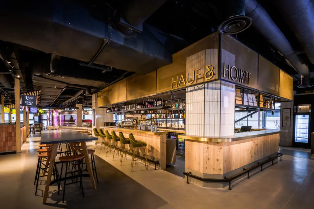 Bonnie & Wild food court