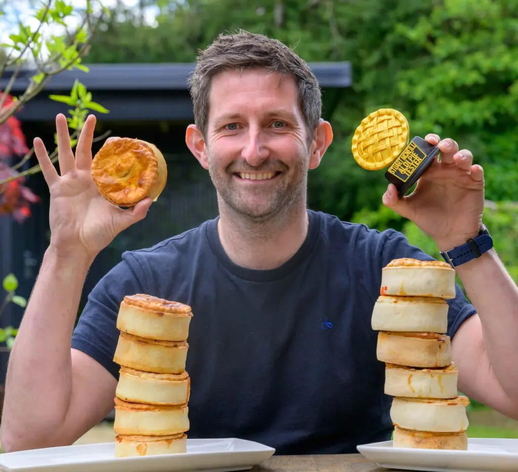 Aldi pie taster
