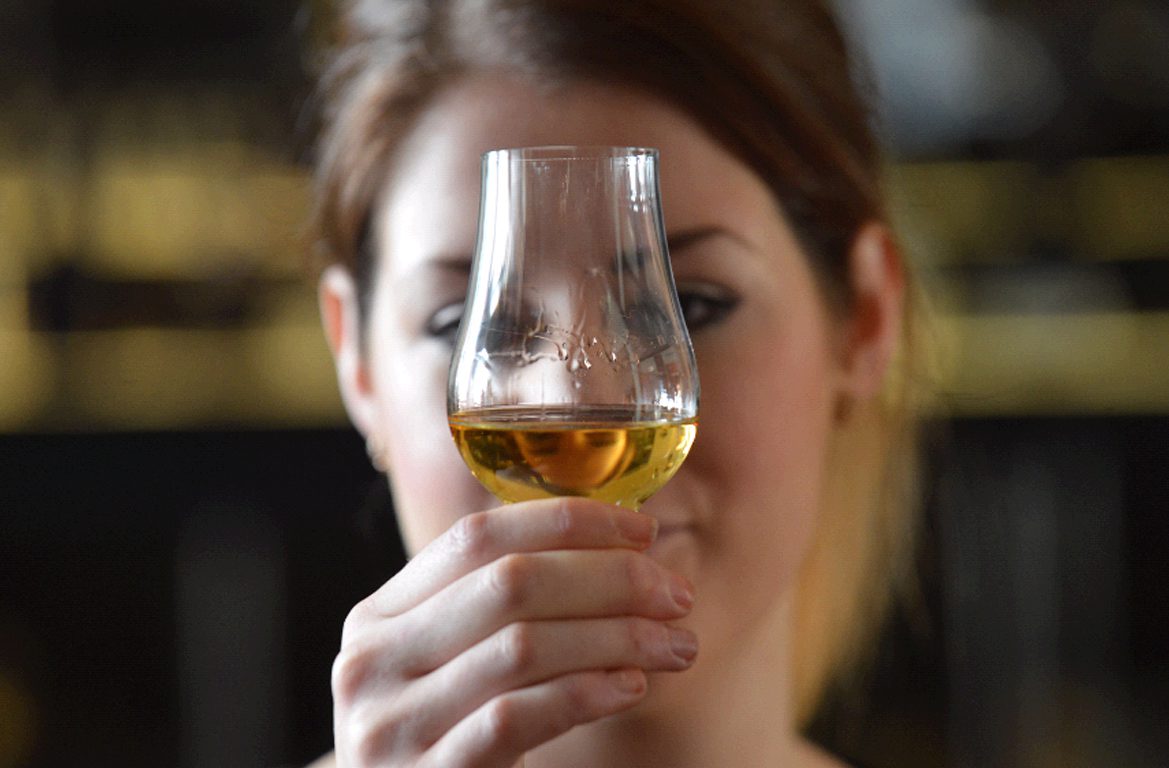 video-should-i-add-water-to-my-whisky-scotsman-food-and-drink