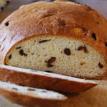 A history of the Selkirk Bannock, including recipe for making your own