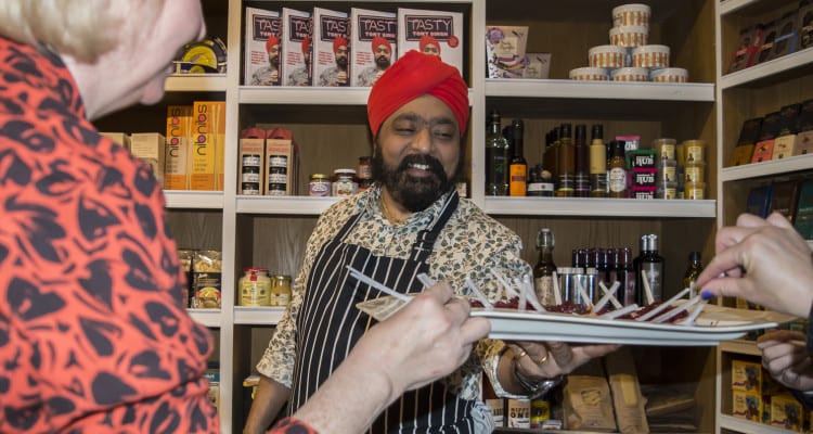 Celebrity chef Tony Singh to open new Edinburgh  restaurant 
