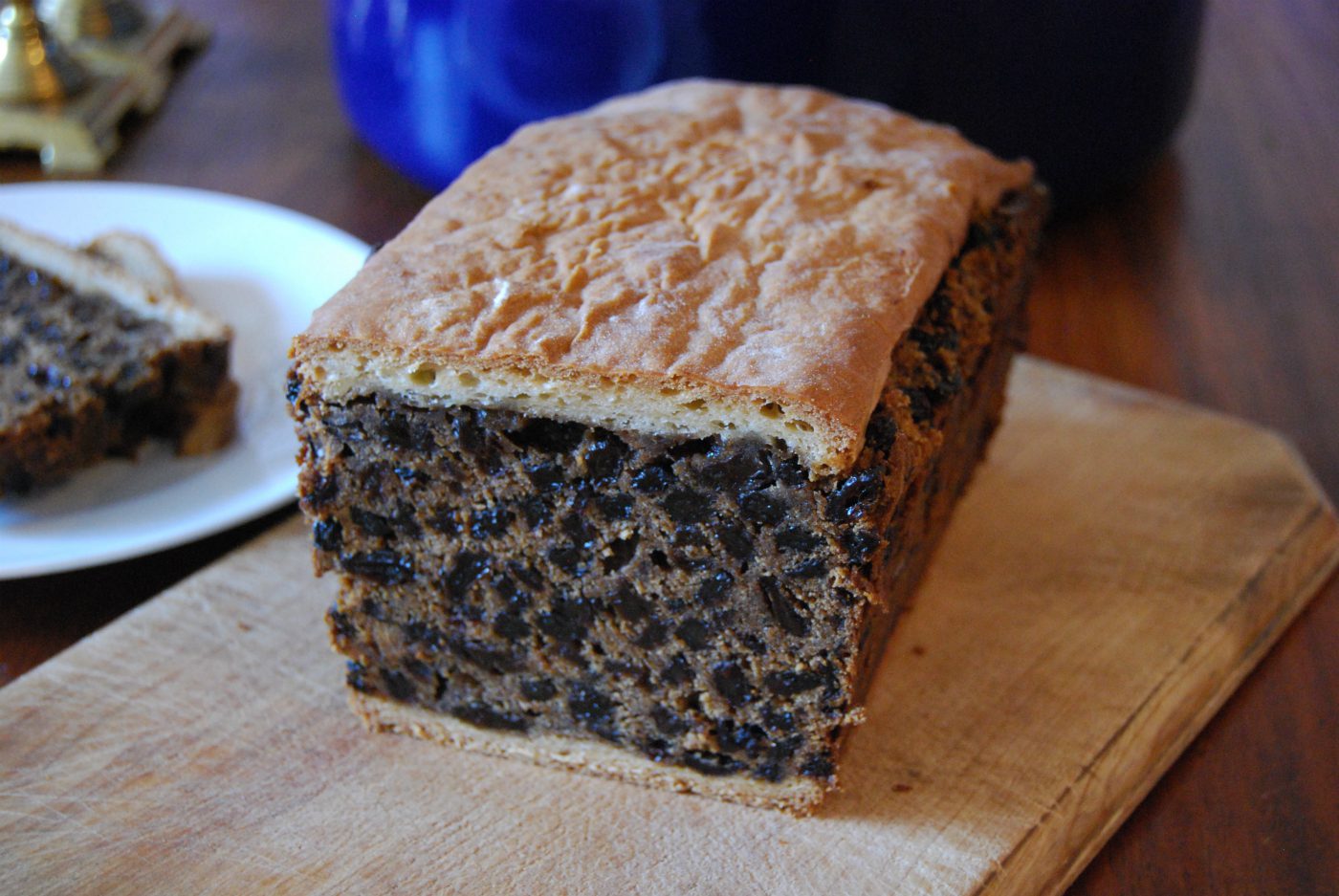 A history of the black bun, including a recipe for making 