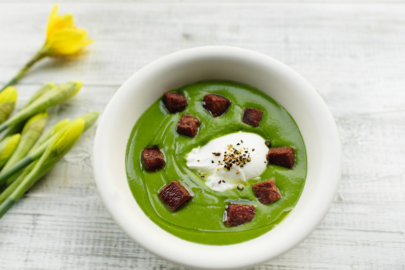 Tom Kitchin recipe: leek and potato soup with crispy ox tongue ...