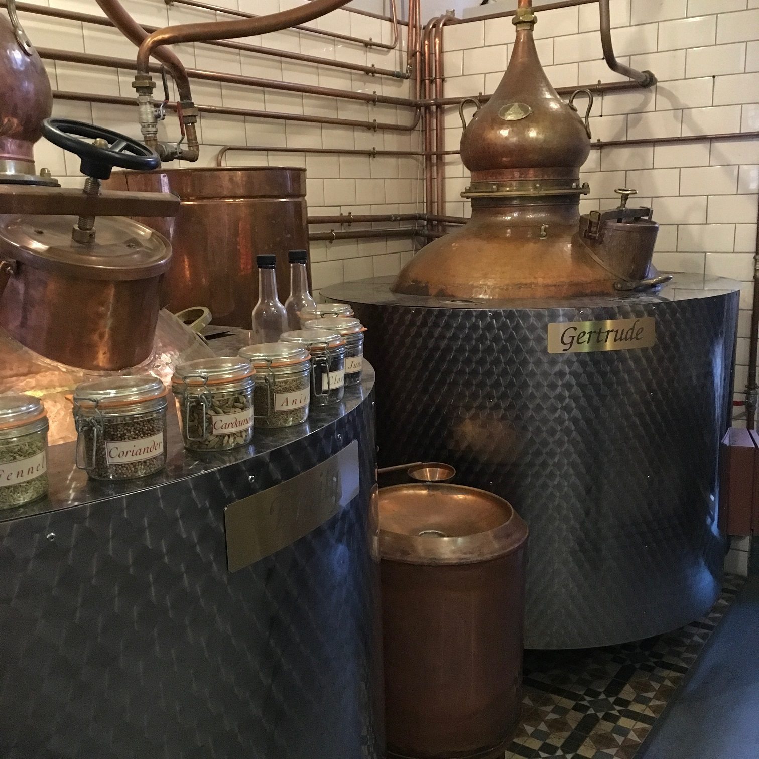 best gin distillery tours scotland