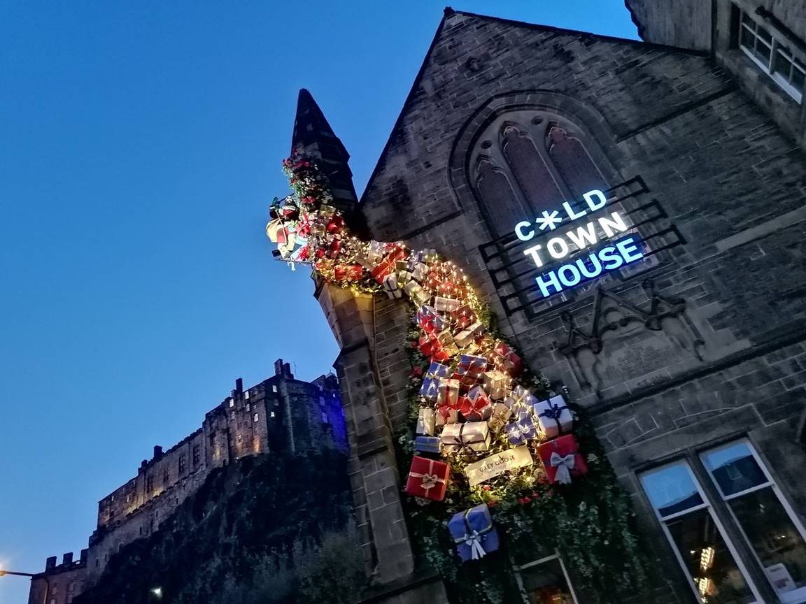 Families can enjoy breakfast with Santa Claus at Edinburgh’s Cold Town House this December
