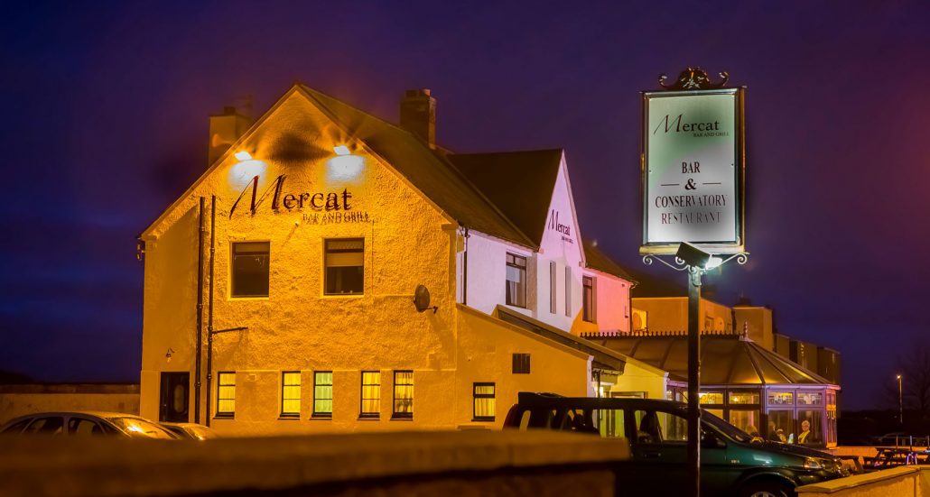 Kind hearted East Lothian restaurateur donates £250 to local food bank