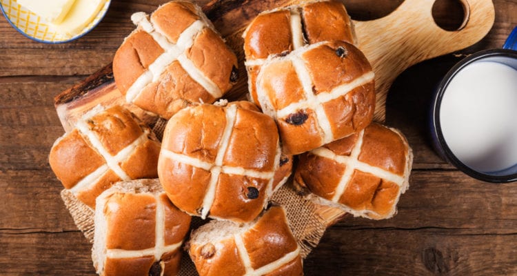 Hot Cross Buns Recipes How To Make Classic Vegan And Gluten Free Hot Cross Buns This Easter 4428